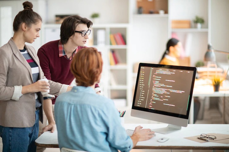 Webflow vs Custom AI Website: Which Option Does ShapeShifters Recommend?